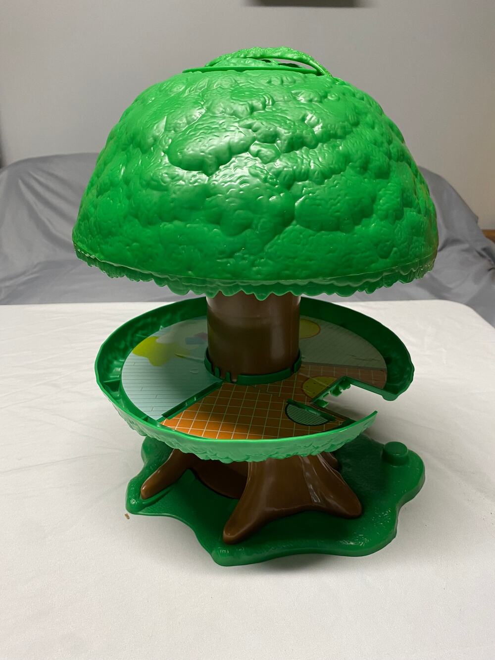 Vintage Magic Tree House Shell Playset